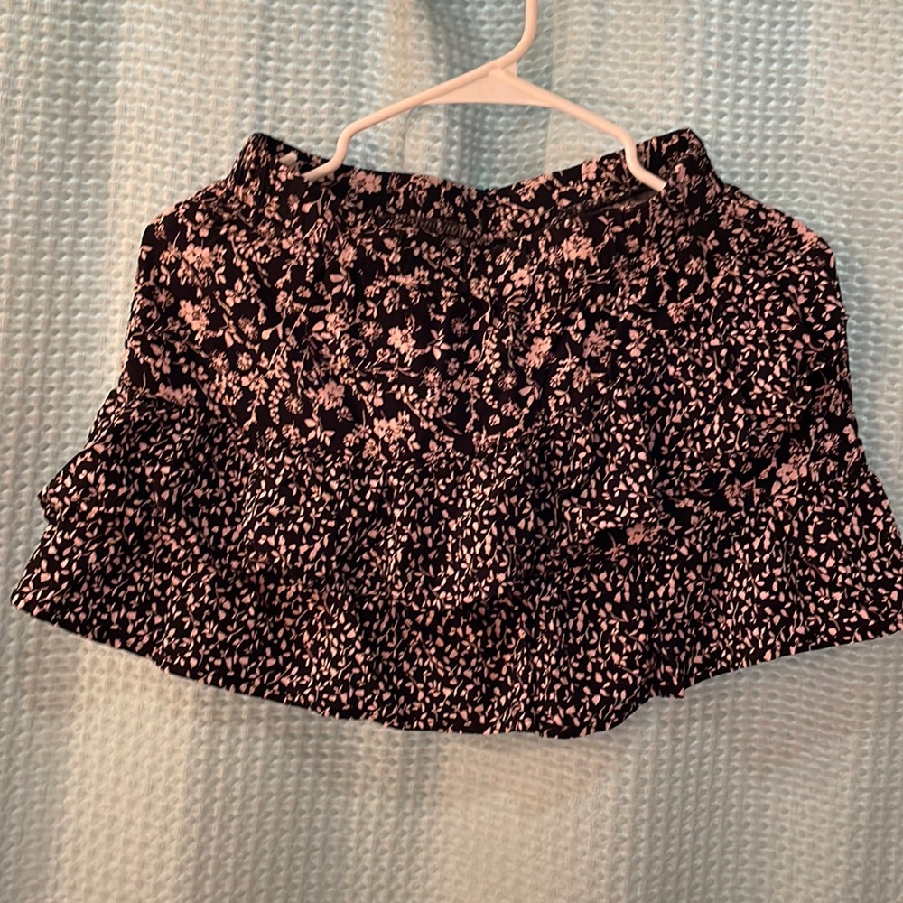 Floral ruffled skirt